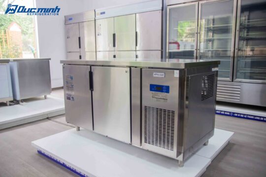 Khám phá mẫu tủ bàn mát 2 cánh Inox của Đức Minh