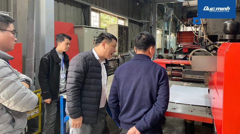 Đại diện 2 công ty trao đổi kinh nghiệm sản xuất và các vấn đề kỹ thuật cơ khí