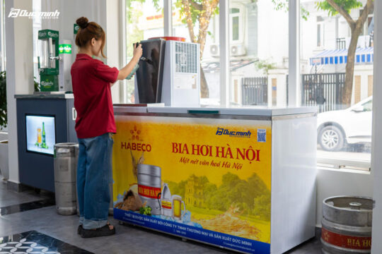 Tại sao quán bia cần tủ bia chuyên dụng thay vì tủ lạnh thường?